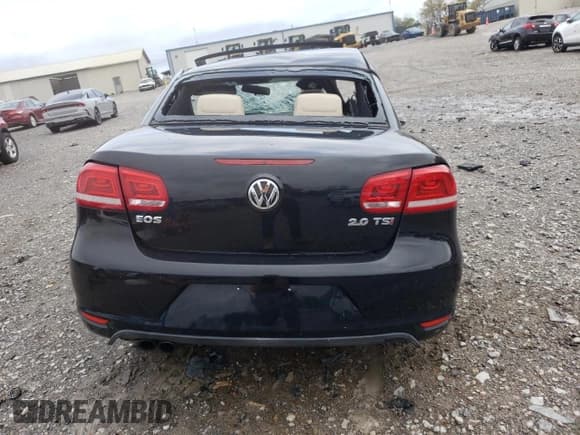 ✅ 2013 Volkswagen Eos Komfort • VIN: WVWBW8AH1DV006523 • Lot: 52037965. Listed on Copart with 77,746 mi. Free auction sales archive from the USA and detailed vehicle history report at DreamBid. Image 6.