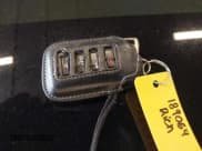 ✅ 2019 Lexus RX 450h • VIN: 2T2BGMCAXKC039392 • Lot: 41597080. Wystawiony na IAAI z przebiegiem 70 126 mil. Bezpłatny archiwum sprzedaży aukcyjnych z USA i szczegółowy raport historii pojazdu na DreamBid. Zdjęcie 11.