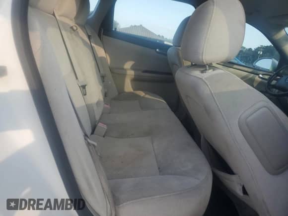 2011 Chevrolet Impala LT Retail z VIN 2G1WB5EK2B1213835, wystawiony jako Copart lot #90123545 z przebiegiem 186 577 mil mil oraz Szkoda całkowita • Salvage title. Historia ofert i sprzedaży dostępna na DreamBid. Obrazek 10.