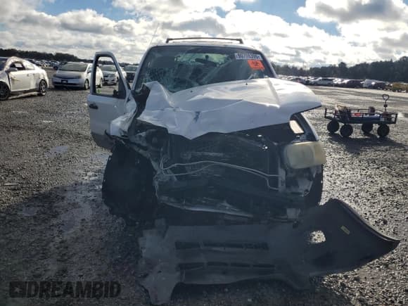 ✅ 2002 Ford Escape XLT Choice • VIN: 1FMYU04112KD14642 • Лот: 90708395. Опубликован ранее на Copart с пробегом 229 466 миль. Бесплатный доступ к архиву аукционных продаж из США и подробный отчёт об истории автомобиля на DreamBid. Изображение 5.