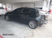 ✅ 2021 Mazda 3 S • VIN: JM1BPAJL5M1338061 • Lot: 40765593. Wystawiony na IAAI z przebiegiem 52 958 mil. Bezpłatny archiwum sprzedaży aukcyjnych z USA i szczegółowy raport historii pojazdu na DreamBid. Zdjęcie 3.