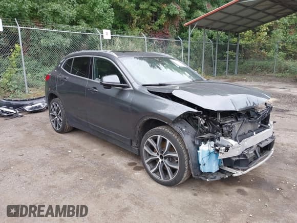 ✅ 2020 BMW X2 xDrive28i • VIN: WBXYJ1C04L5P27718 • Lot: 43380155. Wystawiony na IAAI z przebiegiem 75 531 mil. Bezpłatny archiwum sprzedaży aukcyjnych z USA i szczegółowy raport historii pojazdu na DreamBid. Zdjęcie 1.