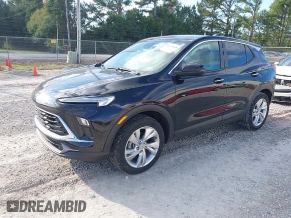 ✅ 2024 Buick Encore GX Preferred • VIN: KL4AMBSL7RB138349 • Lot: 43419898. Wystawiony na IAAI z przebiegiem 14 763 mil. Bezpłatny archiwum sprzedaży aukcyjnych z USA i szczegółowy raport historii pojazdu na DreamBid. Zdjęcie 2.