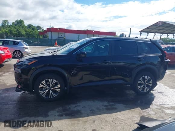 ✅ 2022 Nissan Rogue SV • VIN: 5N1BT3BA5NC729099 • Lot: 42333796. Listed on IAAI with 57,325 mi. Free auction sales archive from the USA and detailed vehicle history report at DreamBid. Image 14.
