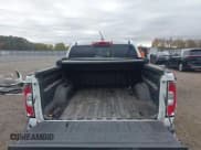 ✅ 2017 GMC Canyon 4WD SLT • VIN: 1GTG6DEN6H1249790 • Лот: 43609704. Опубликован ранее на IAAI с пробегом 141 693 миль. Бесплатный доступ к архиву аукционных продаж из США и подробный отчёт об истории автомобиля на DreamBid. Изображение 18.