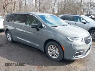 ✅ 2025 Chrysler Pacifica Select • VIN: 2C4RC1BG3SR532236 • Lot: 43785355. Listed on IAAI with Not provided. Free auction sales archive from the USA and detailed vehicle history report at DreamBid. Image 1.