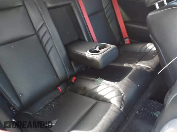 ✅ 2018 Dodge Challenger SRT Hellcat • VIN: 2C3CDZC98JH177803 • Lot: 42990369. Wystawiony na IAAI z przebiegiem Nie podano. Bezpłatny archiwum sprzedaży aukcyjnych z USA i szczegółowy raport historii pojazdu na DreamBid. Zdjęcie 8.