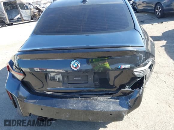 ✅ 2023 BMW M2 • VIN: 3MF13DM05P8D30520 • Lot: 42264719. Listed on IAAI with 23,612 mi. Free auction sales archive from the USA and detailed vehicle history report at DreamBid. Image 21.