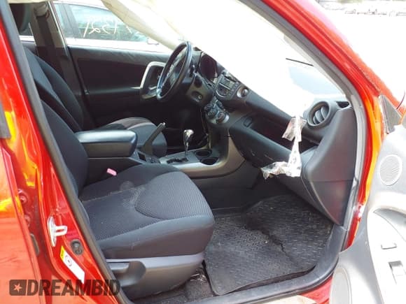 ✅ 2011 Toyota RAV4 Sport • VIN: JTMRK4DV2B5100377 • Lot: 43239321. Listed on IAAI with 246,216 mi. Free auction sales archive from the USA and detailed vehicle history report at DreamBid. Image 5.