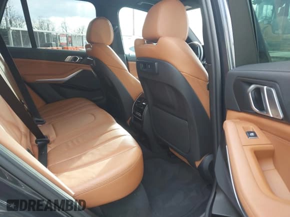 ✅ 2022 BMW X5 xDrive40i • VIN: 5UXCR6C08N9M52426 • Lot: 43824300. Listed on IAAI with 23,131 mi. Free auction sales archive from the USA and detailed vehicle history report at DreamBid. Image 8.