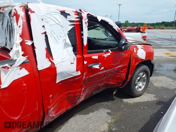 ✅ 2011 Chevrolet Silverado 1500 LT • VIN: 1GCRCSE08BZ446379 • Lot: 42347244. Listed on IAAI with 186,137 mi. Free auction sales archive from the USA and detailed vehicle history report at DreamBid. Image 6.