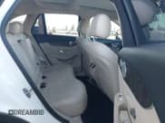 ✅ 2018 Mercedes-Benz GLC 300 • VIN: WDC0G4KB7JV062186 • Lot: 43397822. Wystawiony na IAAI z przebiegiem 81 232 mil. Bezpłatny archiwum sprzedaży aukcyjnych z USA i szczegółowy raport historii pojazdu na DreamBid. Zdjęcie 8.