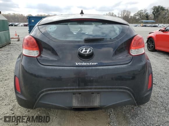 ✅ 2014 Hyundai Veloster • VIN: KMHTC6AD8EU185046 • Lot: 78541194. Wystawiony na Copart z przebiegiem 138 884 mil. Bezpłatny archiwum sprzedaży aukcyjnych z USA i szczegółowy raport historii pojazdu na DreamBid. Zdjęcie 6.