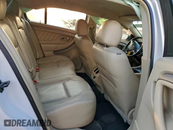 ✅ 2015 Ford Taurus SEL • VIN: 1FAHP2E86FG174881 • Lot: 93422295. Wystawiony na Copart z przebiegiem 134 563 mil. Bezpłatny archiwum sprzedaży aukcyjnych z USA i szczegółowy raport historii pojazdu na DreamBid. Zdjęcie 10.