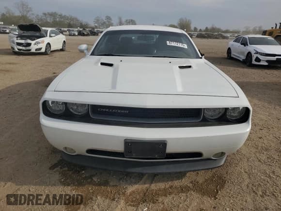 ✅ 2012 Dodge Challenger SXT Plus • VIN: 2C3CDYAG7CH257835 • Лот: 87112115. Опубликован ранее на Copart с пробегом 96 550 миль. Бесплатный доступ к архиву аукционных продаж из США и подробный отчёт об истории автомобиля на DreamBid. Изображение 5.