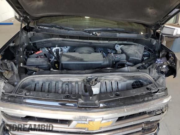 ✅ 2022 Chevrolet Silverado 1500 High Country • VIN: 1GCUDJED8NZ645490 • Lot: 80535055. Listed on Copart with 41,579 mi. Free auction sales archive from the USA and detailed vehicle history report at DreamBid. Image 11.