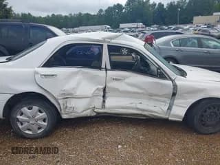 ✅ 2000 Mazda 626 LX • VIN: 1YVGF22CXY5148732 • Lot: 43032644. Wystawiony na IAAI z przebiegiem Nie podano. Bezpłatny archiwum sprzedaży aukcyjnych z USA i szczegółowy raport historii pojazdu na DreamBid. Zdjęcie 6.