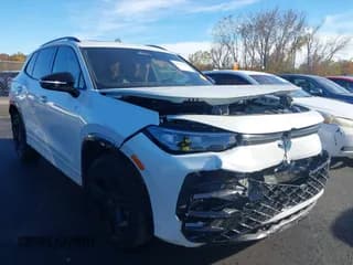 ✅ 2025 Volkswagen Tiguan SE R-Line Black • VIN: 3VVGR7RM3SM055630 • Лот: 43519408. Опубликован ранее на IAAI с пробегом 1 602 миль. Бесплатный доступ к архиву аукционных продаж из США и подробный отчёт об истории автомобиля на DreamBid. Изображение 1.