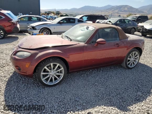 ✅ 2008 Mazda MX-5 Miata Grand Touring • VIN: JM1NC25F180141015 • Lot: 75513084. Listed on Copart with 39,387 mi. Free auction sales archive from the USA and detailed vehicle history report at DreamBid. Image 1.