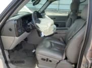 ✅ 2005 Chevrolet Avalanche LS • VIN: 3GNEC12Z55G263674 • Lot: 64993185. Wystawiony na Copart z przebiegiem 141 118 mil. Bezpłatny archiwum sprzedaży aukcyjnych z USA i szczegółowy raport historii pojazdu na DreamBid. Zdjęcie 7.