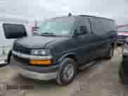 2017 Chevrolet Express Passenger LT z VIN 1GAWGFFF8H1244398, wystawiony jako Copart lot #51238305 z przebiegiem 127 510 mil mil oraz Szkoda całkowita • Salvage title. Historia ofert i sprzedaży dostępna na DreamBid. Obrazek 1.