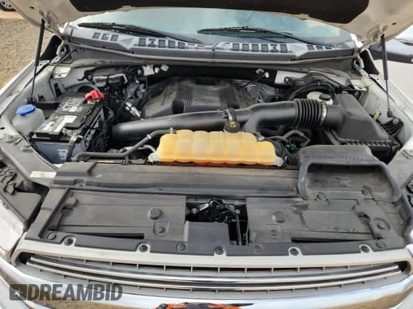 ✅ 2018 Ford F-150 XL • VIN: 1FTEW1EG8JKC43030 • Lot: 92190045. Listed on Copart with 144,623 mi. Free auction sales archive from the USA and detailed vehicle history report at DreamBid. Image 11.