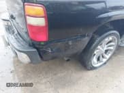 ✅ 2001 Chevrolet Suburban LS • VIN: 3GNEC16T81G216977 • Лот: 42538021. Опубликован ранее на IAAI с пробегом 404 293 миль. Бесплатный доступ к архиву аукционных продаж из США и подробный отчёт об истории автомобиля на DreamBid. Изображение 6.