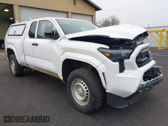 ✅ 2024 Toyota Tacoma SR • VIN: 3TYJDAHN4RT001343 • Лот: 41275362. Опубликован ранее на IAAI с пробегом 3 154 миль. Бесплатный доступ к архиву аукционных продаж из США и подробный отчёт об истории автомобиля на DreamBid. Изображение 1.