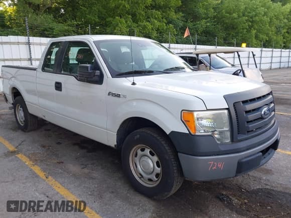 ✅ 2012 Ford F-150 XL • VIN: 1FTEX1CM8CFC19442 • Lot: 42587241. Listed on IAAI with 212,009 mi. Free auction sales archive from the USA and detailed vehicle history report at DreamBid. Image 1.