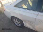 ✅ 2000 Toyota Solara SE • VIN: 2T1CF22P7YC307832 • Lot: 43021713. Wystawiony na IAAI z przebiegiem 133 175 mil. Bezpłatny archiwum sprzedaży aukcyjnych z USA i szczegółowy raport historii pojazdu na DreamBid. Zdjęcie 6.