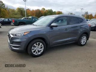 ✅ 2019 Hyundai Tucson Value • VIN: KM8J33A41KU052050 • Лот: 86845215. Опубликован ранее на Copart с пробегом 106 049 миль. Бесплатный доступ к архиву аукционных продаж из США и подробный отчёт об истории автомобиля на DreamBid. Изображение 1.