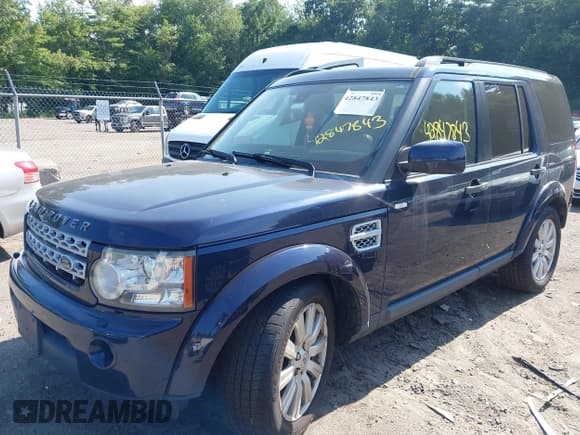 ✅ 2013 Land Rover LR4 HSE • VIN: SALAG2D46DA679242 • Lot: 42847843. Listed on IAAI with 134,208 mi. Free auction sales archive from the USA and detailed vehicle history report at DreamBid. Image 2.