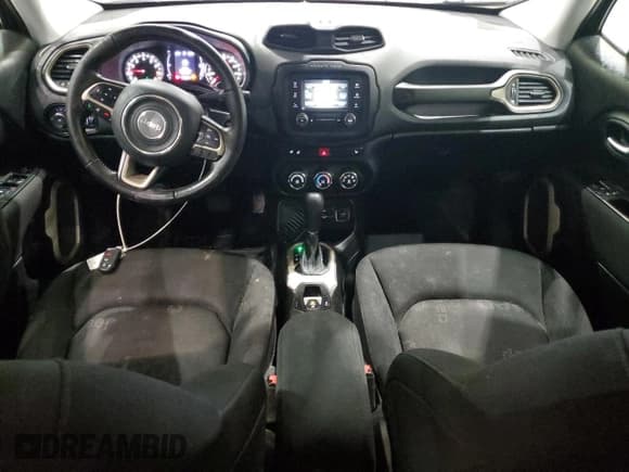 ✅ 2017 Jeep Renegade Latitude • VIN: ZACCJABB8HPF64886 • Лот: 93491645. Опубликован ранее на Copart с пробегом 114 687 миль. Бесплатный доступ к архиву аукционных продаж из США и подробный отчёт об истории автомобиля на DreamBid. Изображение 8.