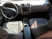 ✅ 2004 Chevrolet Colorado LS ZQ8 • VIN: 1GCCS196X48162987 • Лот: 73420354. Опубликован ранее на Copart с пробегом 155 237 миль. Бесплатный доступ к архиву аукционных продаж из США и подробный отчёт об истории автомобиля на DreamBid. Изображение 8.