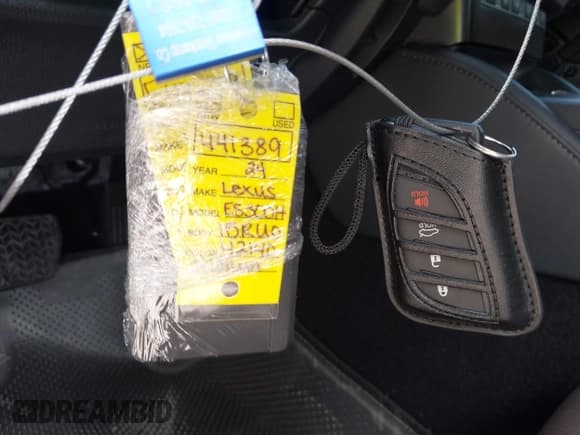 ✅ 2024 Lexus ES 300h Luxury • VIN: 58AEA1C15RU042140 • Lot: 42548438. Listed on IAAI with 6,505 mi. Free auction sales archive from the USA and detailed vehicle history report at DreamBid. Image 11.