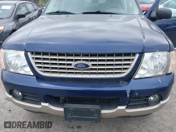 ✅ 2005 Ford Explorer Eddie Bauer • VIN: 1FMDU74K65UB36705 • Lot: 42704357. Wystawiony na IAAI z przebiegiem 207 245 mil. Bezpłatny archiwum sprzedaży aukcyjnych z USA i szczegółowy raport historii pojazdu na DreamBid. Zdjęcie 6.