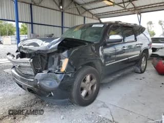 ✅ 2011 Chevrolet Suburban LTZ • VIN: 1GNSKKE33BR303720 • Lot: 68343425. Listed on Copart with 201,762 mi. Free auction sales archive from the USA and detailed vehicle history report at DreamBid. Image 1.