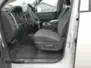 2024 Ram 1500 SLT z VIN 1C6RR6GG2RS128834, wystawiony jako Copart lot #51858225 z przebiegiem 18 789 mil mil oraz Szkoda całkowita • Salvage title. Historia ofert i sprzedaży dostępna na DreamBid. Obrazek 7.