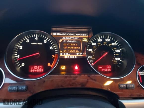 ✅ 2007 Audi A8 4.2L • VIN: WAUMV44E27N020213 • Lot: 93978605. Wystawiony na Copart z przebiegiem 145 686 mil. Bezpłatny archiwum sprzedaży aukcyjnych z USA i szczegółowy raport historii pojazdu na DreamBid. Zdjęcie 9.