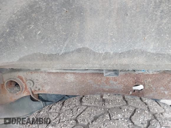 ✅ 2011 Chevrolet Silverado 1500 LTZ • VIN: 3GCPKTE3XBG290016 • Lot: 43051088. Wystawiony na IAAI z przebiegiem 220 359 mil. Bezpłatny archiwum sprzedaży aukcyjnych z USA i szczegółowy raport historii pojazdu na DreamBid. Zdjęcie 6.