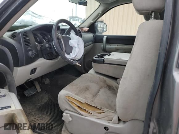 ✅ 2009 Chevrolet Silverado 2500HD LT • VIN: 1GCHK54K59E141281 • Лот: 88282065. Опубликован ранее на Copart с пробегом 276 295 миль. Бесплатный доступ к архиву аукционных продаж из США и подробный отчёт об истории автомобиля на DreamBid. Изображение 7.