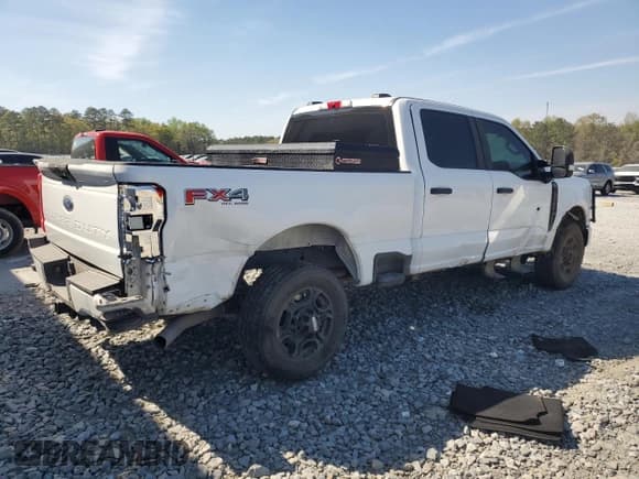 ✅ 2024 Ford F-250 XL • VIN: 1FT8W2BA9REC57354 • Lot: 50359485. Listed on Copart with 46,841 mi. Free auction sales archive from the USA and detailed vehicle history report at DreamBid. Image 3.
