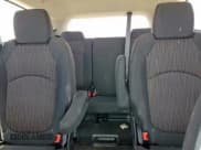 ✅ 2015 Chevrolet Traverse LT • VIN: 1GNKRGKD6FJ202052 • Lot: 60424455. Wystawiony na Copart z przebiegiem 84 293 mil. Bezpłatny archiwum sprzedaży aukcyjnych z USA i szczegółowy raport historii pojazdu na DreamBid. Zdjęcie 10.