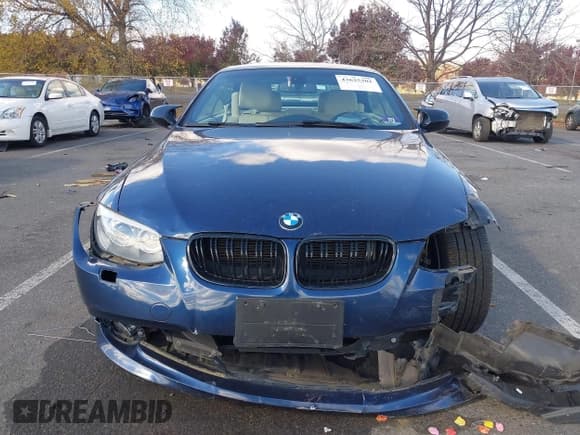 ✅ 2013 BMW 3 Series 328i • VIN: WBADW7C50DE731632 • Lot: 43625301. Listed on IAAI with 93,102 mi. Free auction sales archive from the USA and detailed vehicle history report at DreamBid. Image 6.