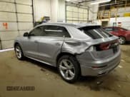 ✅ 2022 Audi Q8 Premium • VIN: WA1AVBF16ND019115 • Lot: 76989333. Wystawiony na Copart z przebiegiem 15 912 mil. Bezpłatny archiwum sprzedaży aukcyjnych z USA i szczegółowy raport historii pojazdu na DreamBid. Zdjęcie 2.