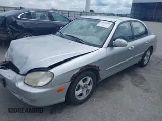 ✅ 2000 Hyundai Sonata GL • VIN: KMHWF25S1YA323764 • Lot: 42831140. Listed on IAAI with 177,103 mi. Free auction sales archive from the USA and detailed vehicle history report at DreamBid. Image 2.
