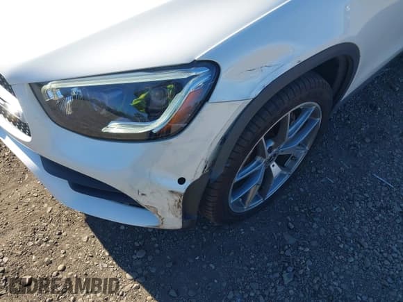 ✅ 2020 Mercedes-Benz GLC 300 • VIN: W1N0G8EB8LF825377 • Lot: 43510969. Wystawiony na IAAI z przebiegiem 64 894 mil. Bezpłatny archiwum sprzedaży aukcyjnych z USA i szczegółowy raport historii pojazdu na DreamBid. Zdjęcie 6.