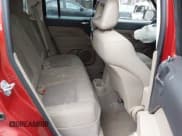 ✅ 2009 Jeep Patriot Sport • VIN: 1J4FT28B69D122011 • Lot: 41740188. Wystawiony na IAAI z przebiegiem 111 848 mil. Bezpłatny archiwum sprzedaży aukcyjnych z USA i szczegółowy raport historii pojazdu na DreamBid. Zdjęcie 8.