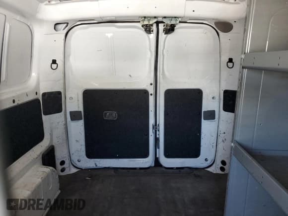 ✅ 2021 Nissan NV200 SV • VIN: 3N6CM0KN2MK690615 • Lot: 87398185. Listed on Copart with 117,700 mi. Free auction sales archive from the USA and detailed vehicle history report at DreamBid. Image 10.