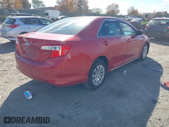 ✅ 2014 Toyota Camry LE • VIN: 4T4BF1FK1ER375628 • Lot: 43516489. Listed on IAAI with 129,365 mi. Free auction sales archive from the USA and detailed vehicle history report at DreamBid. Image 4.